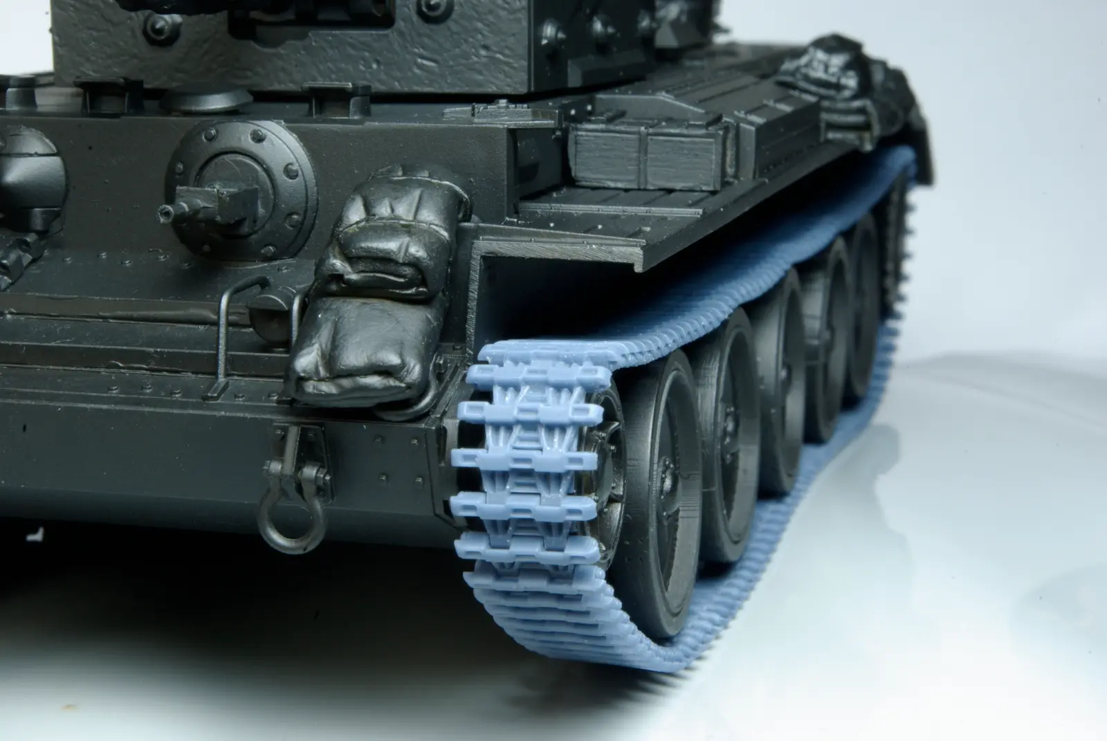 cromwell workable track model 04